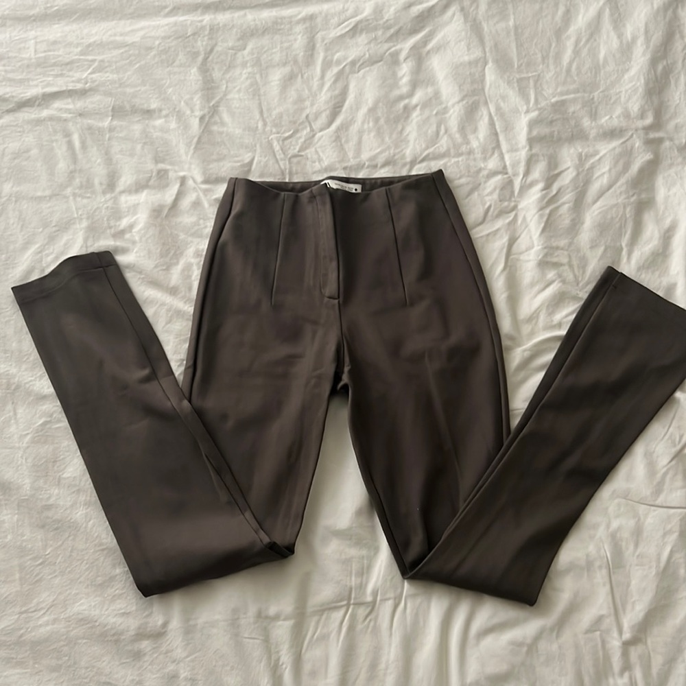 Zara olive green pants with zipper